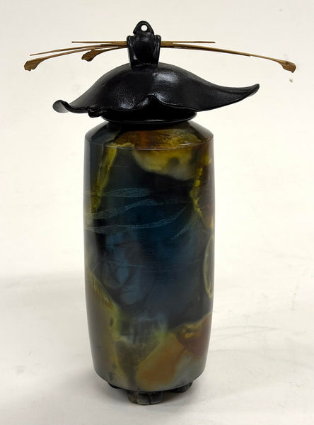 Geoff Searle artwork 'Medium Thin Vase with Top (GS301)' at White Rock Gallery