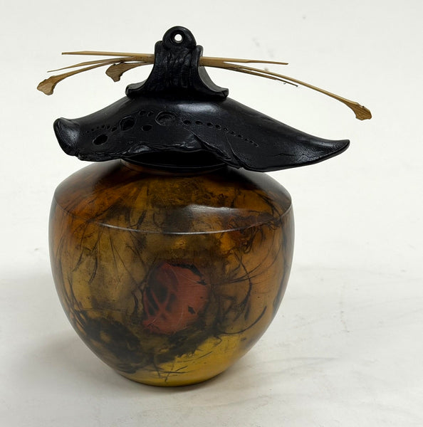 Geoff Searle artwork 'Medium Round Flat Top with Lid (GS309)' at White Rock Gallery