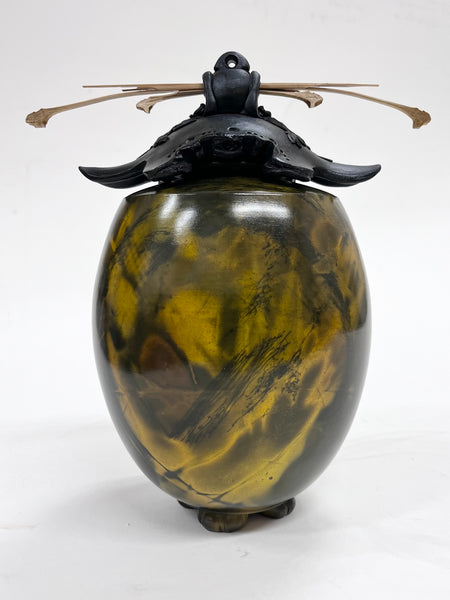 Medium Round Vase with top (GS289)